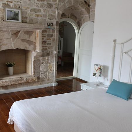 Eski Tas Hotel Çeşme Luaran gambar