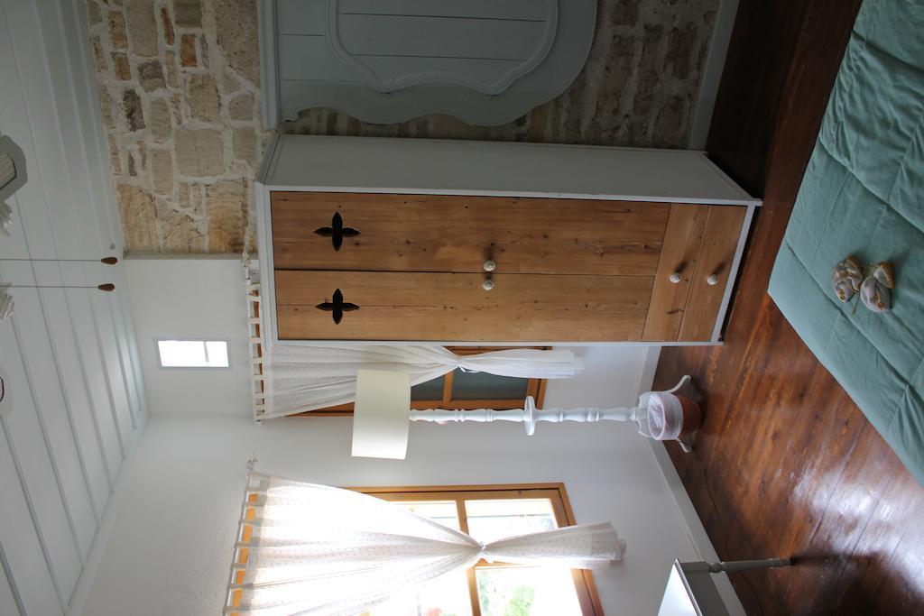 Eski Tas Hotel Çeşme Luaran gambar