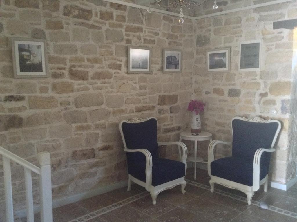 Eski Tas Hotel Çeşme Luaran gambar