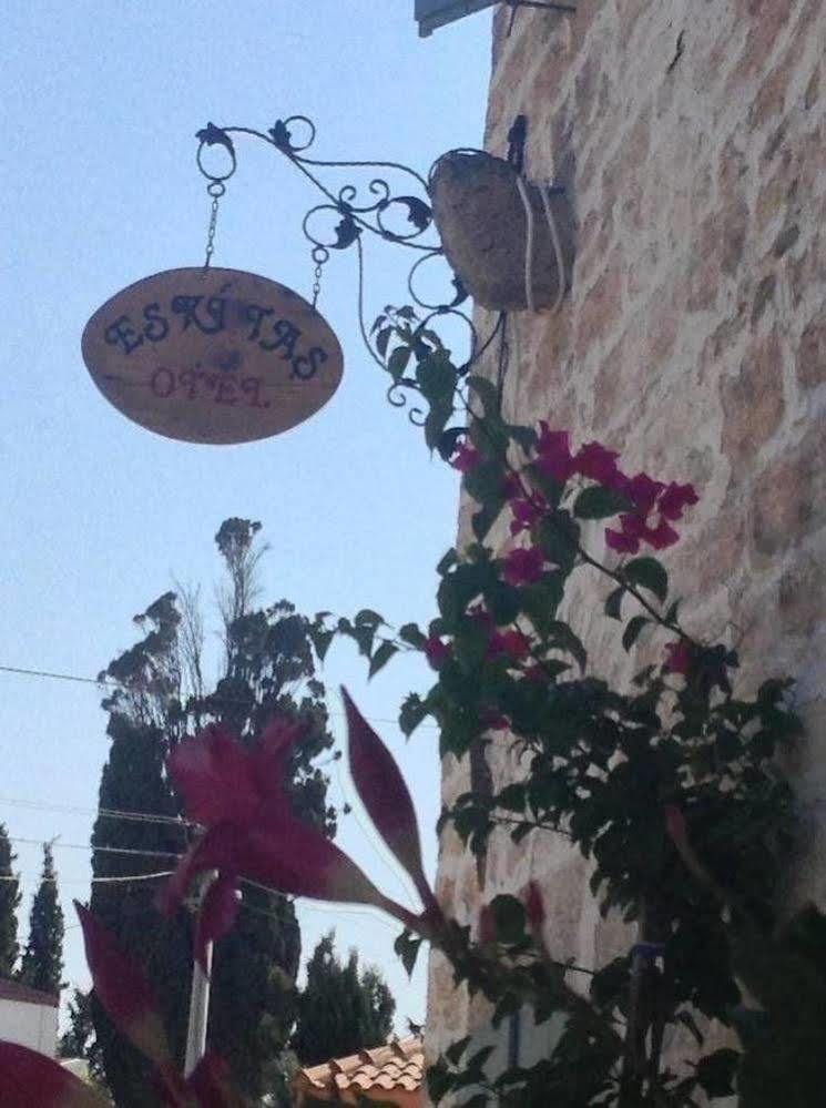 Eski Tas Hotel Çeşme Luaran gambar