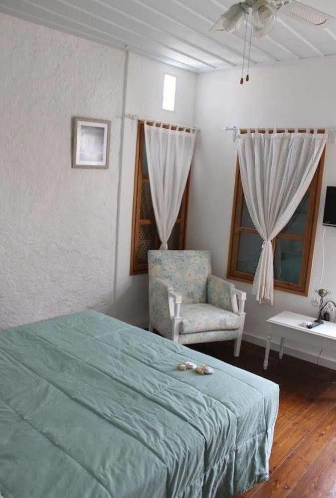 Eski Tas Hotel Çeşme Luaran gambar