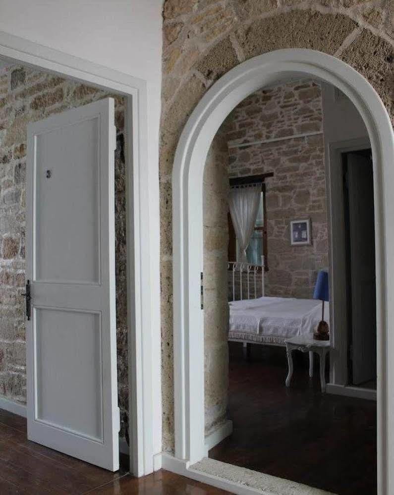 Eski Tas Hotel Çeşme Luaran gambar