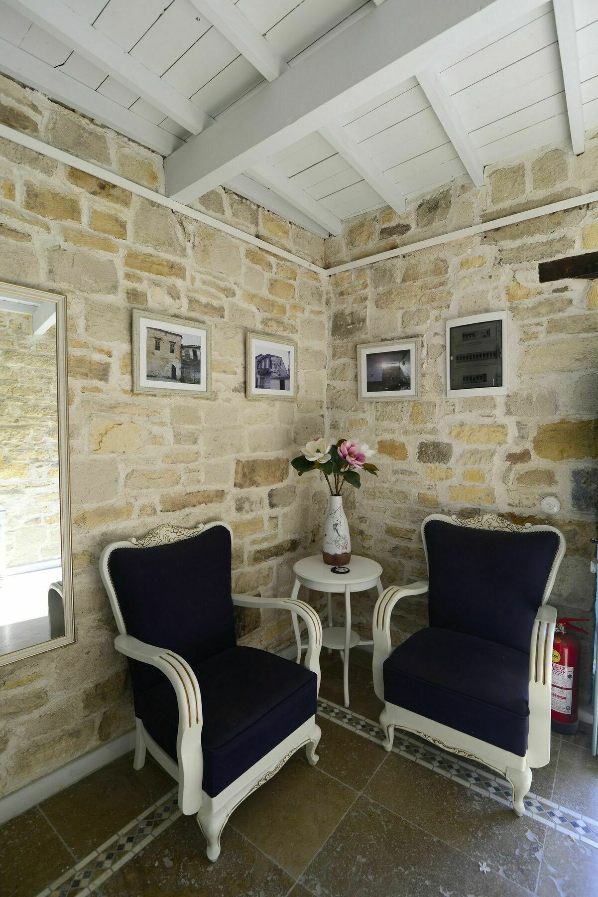 Eski Tas Hotel Çeşme Luaran gambar